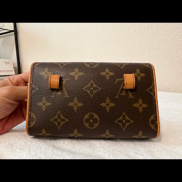 Pre-owned Louis Vuitton Florentine Pochette Monogram Canvas - Picture 3 of 16